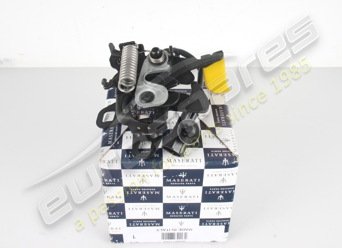 new maserati bonnet lock. part number 670152937 (1)