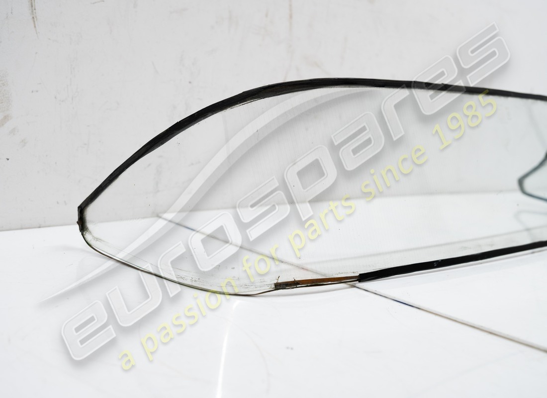 used ferrari rear window. part number 61896400 (2)