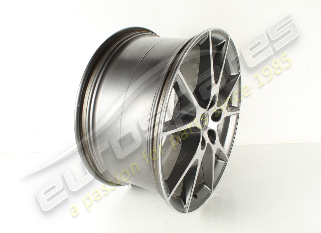 used ferrari rear wheel rim 20. part number 242157 (4)