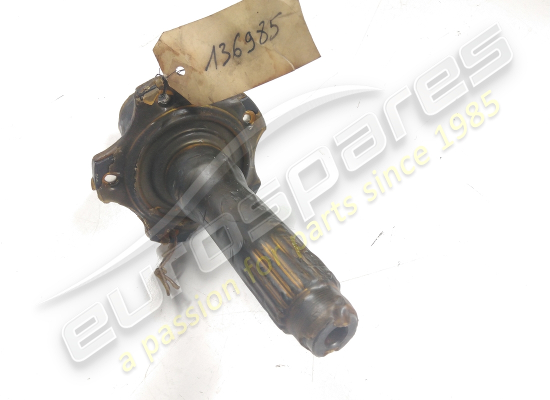 NEW FERRARI SHAFT WITH LEFT HUB. PART NUMBER 136985 (3) new ferrari shaft with left hub. part number 136985 (3)