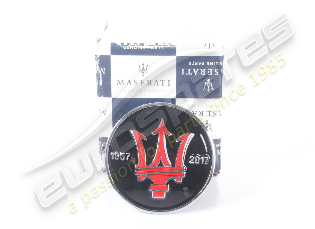new maserati wheel badge special edition. part number 88625800 (1)