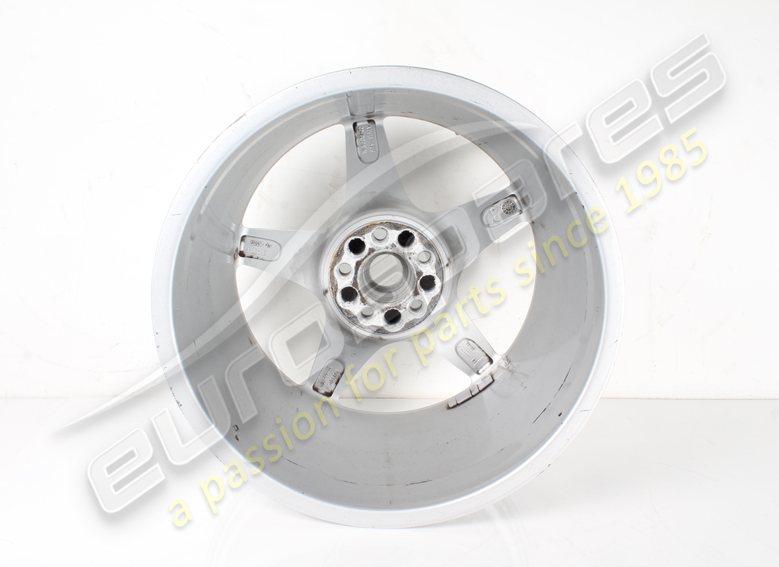 USED FERRARI REAR WHEEL (MAGNESIUM - SPEEDLINE). PART NUMBER 165112 (3) used ferrari rear wheel (magnesium - speedline). part number 165112 (3)
