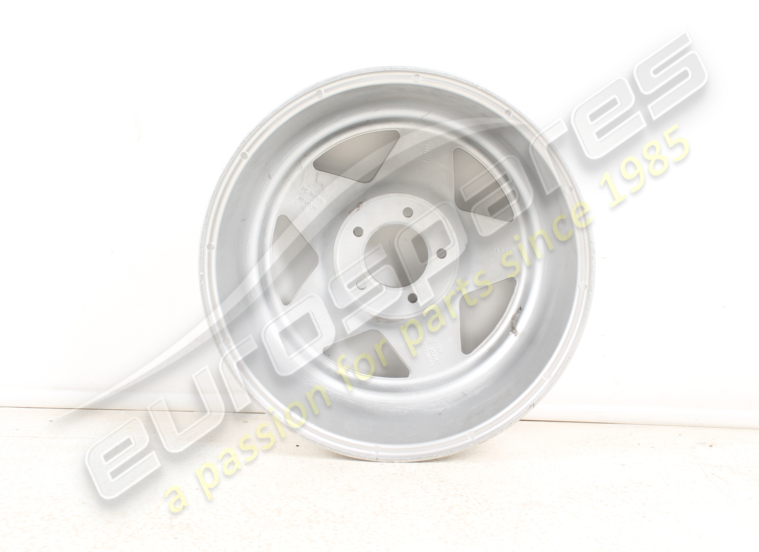 used ferrari front tyre rim 210/415. part number 123164 (3)