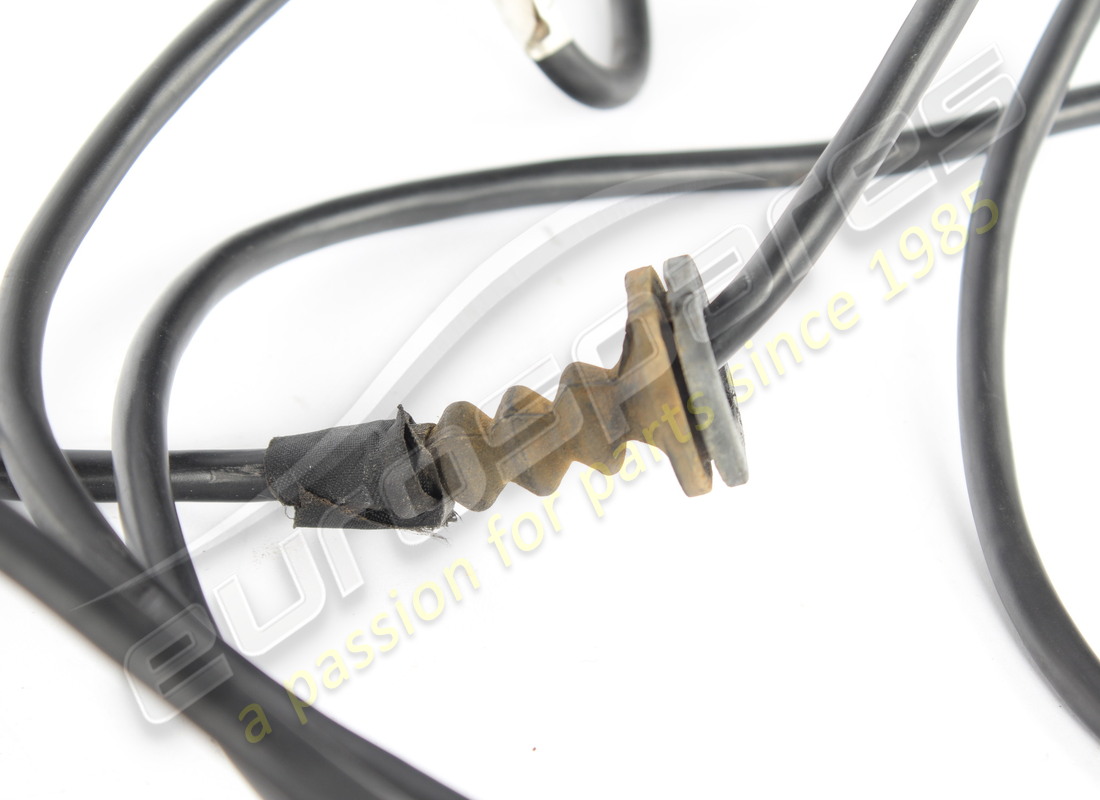 USED FERRARI FRONT CAMERA CABLE. PART NUMBER 292624 (3) used ferrari front camera cable. part number 292624 (3)