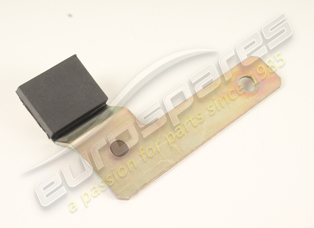 NEW MASERATI COMPLETE RH BRACKET FOR WAT. RADIATOR R. PART NUMBER 384000144 (1) new maserati complete rh bracket for wat. radiator r. part number 384000144 (1)