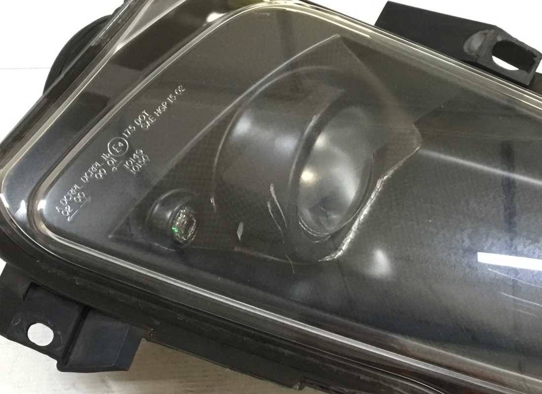 USED FERRARI HEADLIGHT RH PART NUMBER 198498 (2) used ferrari headlight rh part number 198498 (2)