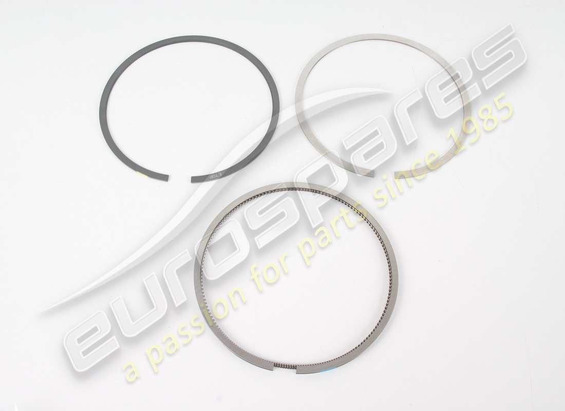 NEW FERRARI PISTON RINGS SET. PART NUMBER 164026 (1) new ferrari piston rings set. part number 164026 (1)