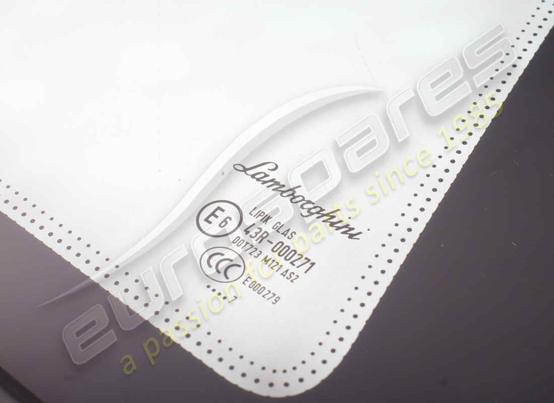 new lamborghini side window post.dx. part number 470845300d (2)