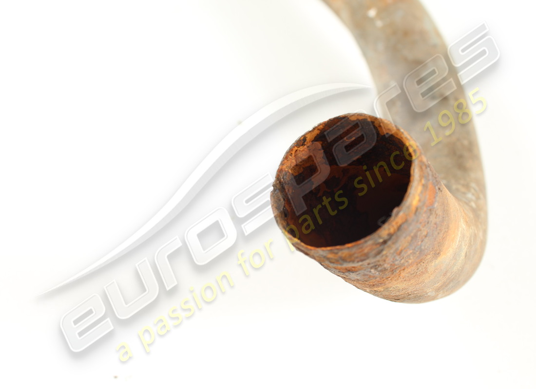 USED FERRARI METAL WATER HOSE CHAS02930. PART NUMBER 26823 (2) used ferrari metal water hose chas02930. part number 26823 (2)