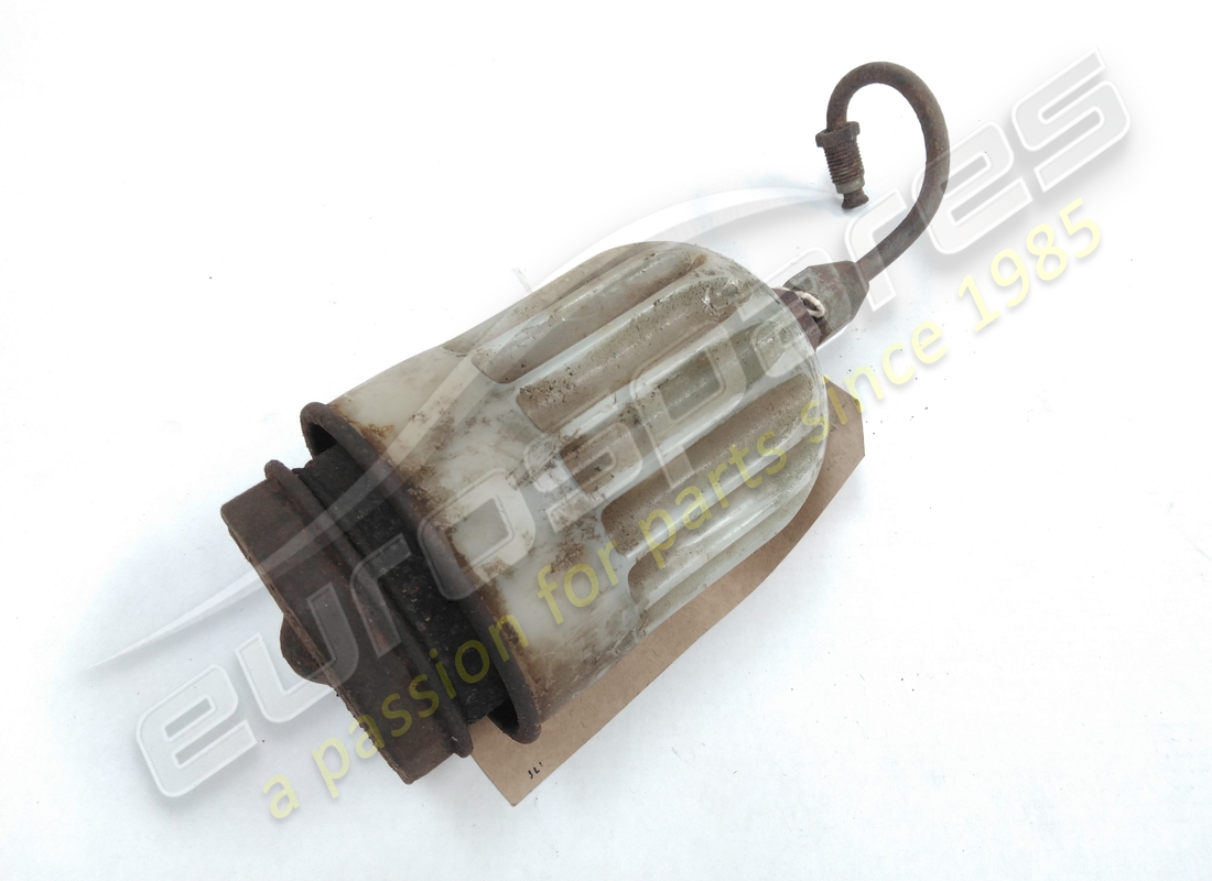 USED MASERATI CORPO SERBATOIO OLIO FRENI. PART NUMBER 107FC58712 (1) used maserati corpo serbatoio olio freni. part number 107fc58712 (1)