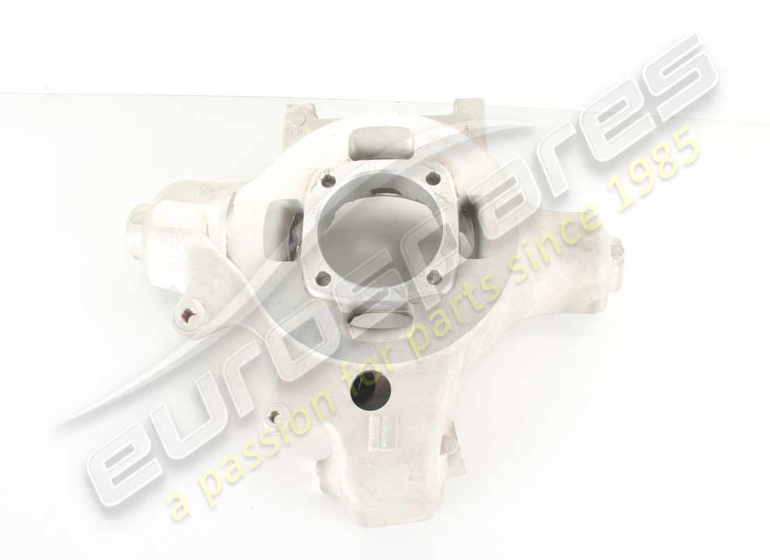 NEW FERRARI RH FRONT STEERING KNUCKLE. PART NUMBER 236923 (3) new ferrari rh front steering knuckle. part number 236923 (3)