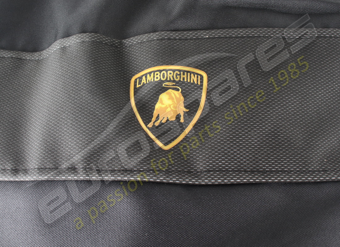 new lamborghini aventador carbon look car cover. part number 470860637 (2)