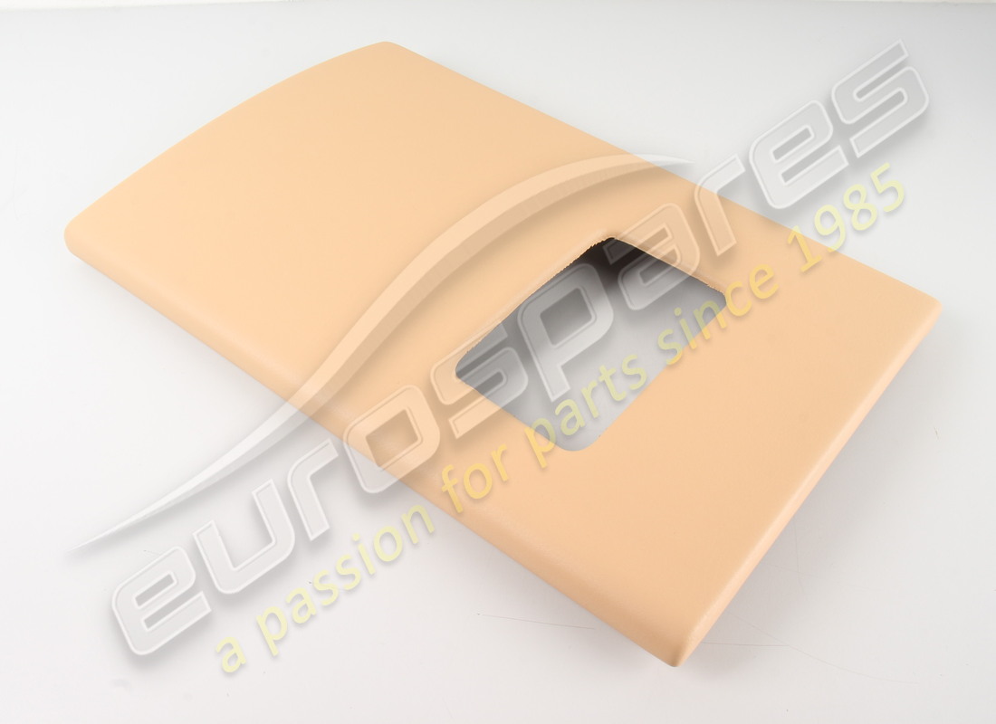 new maserati glove comp.doorbeige l.. part number 68240101 (1)