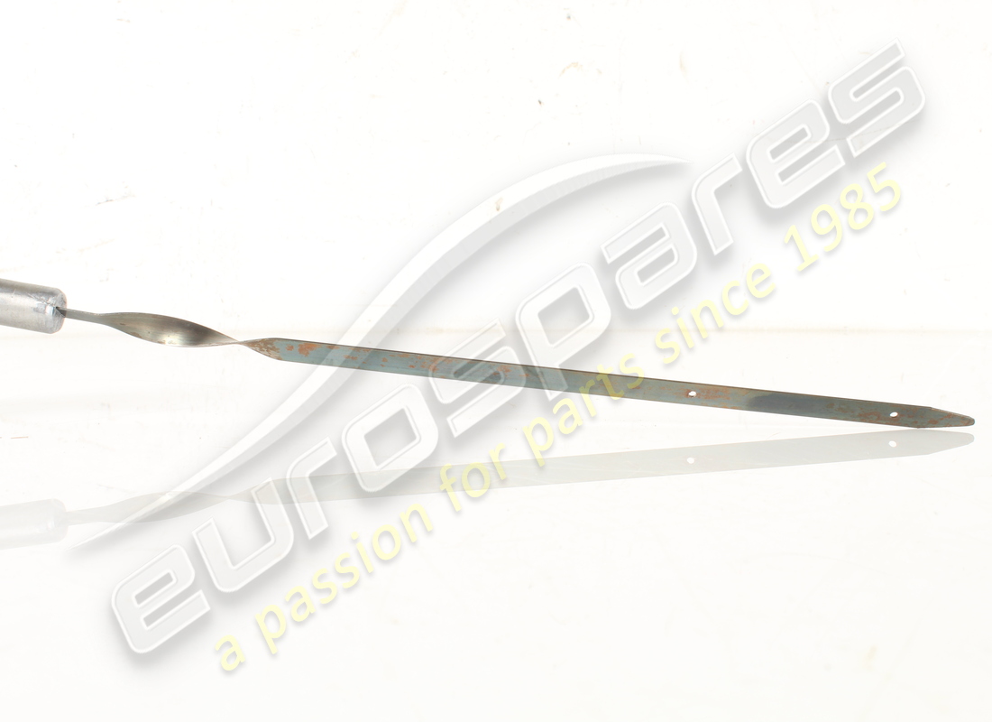 USED FERRARI TANK PLUG. PART NUMBER 254573 (5) used ferrari tank plug. part number 254573 (5)