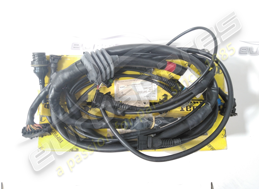 NEW FERRARI SET IGNITION CABLES - CYLINDER 7/12. PART NUMBER 147203 (1) new ferrari set ignition cables - cylinder 7/12. part number 147203 (1)