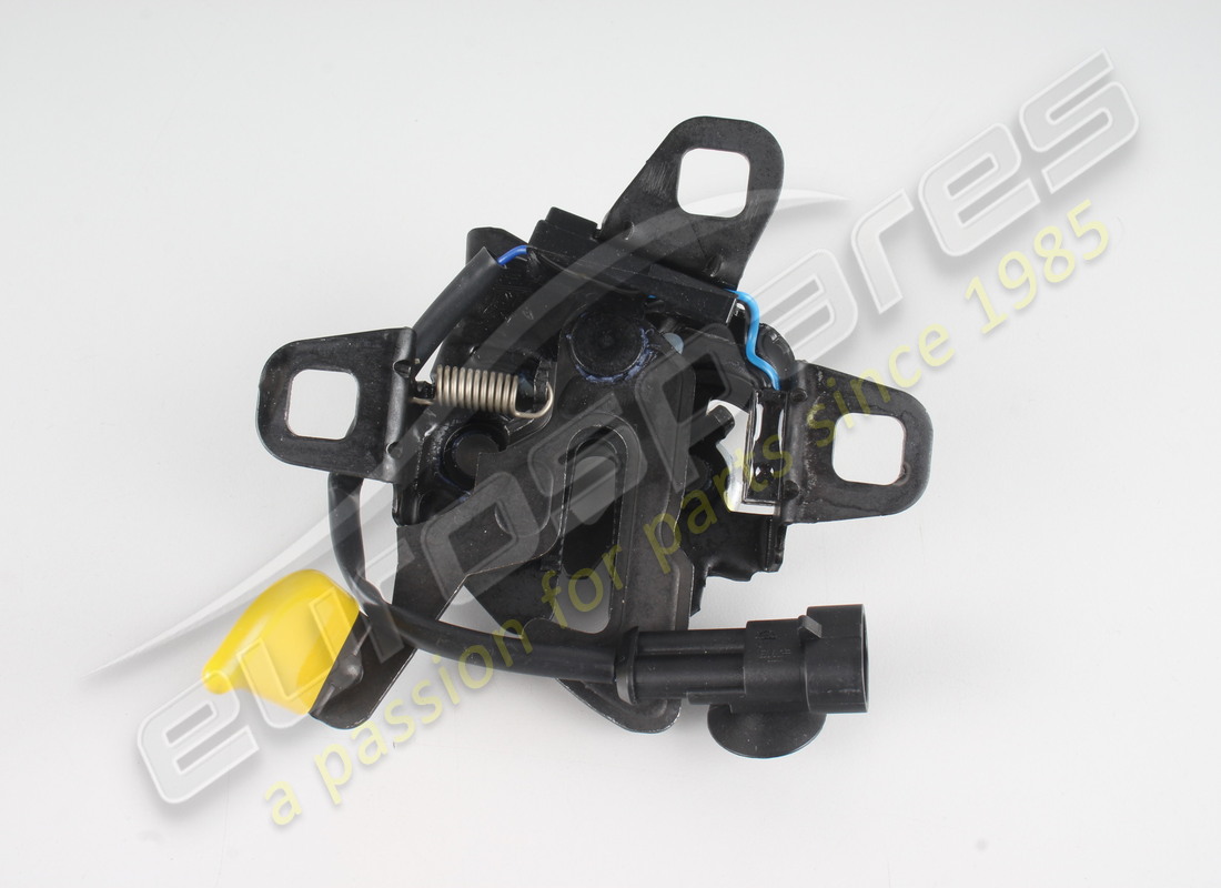 new maserati bonnet lock. part number 670152937 (3)