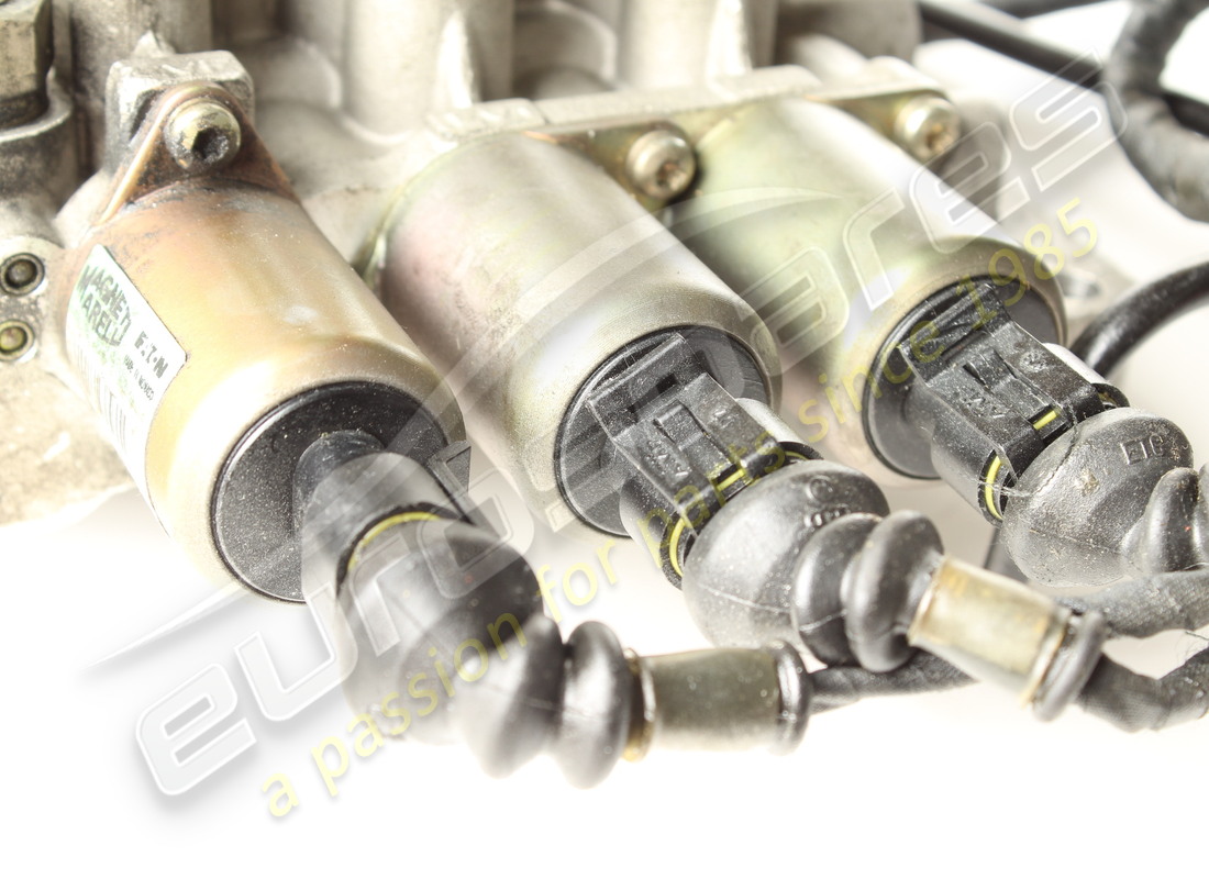 used lamborghini valve block. part number 086325181c (3)