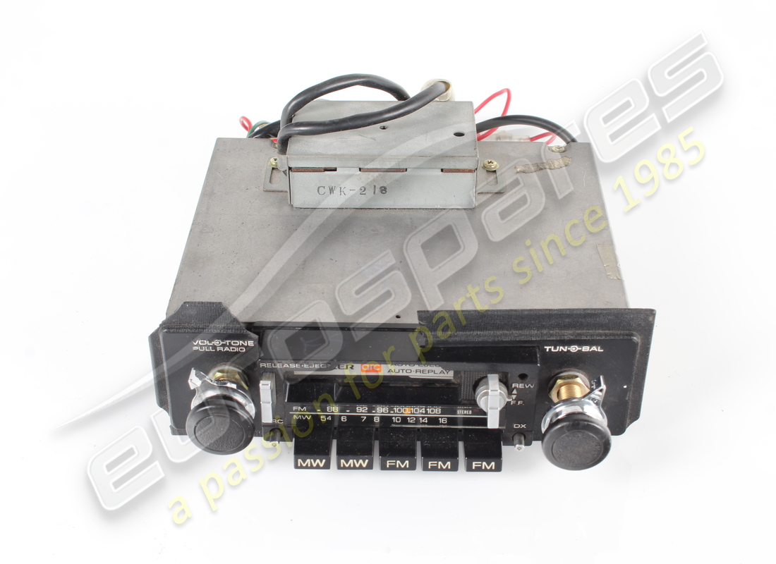 DAMAGED Ferrari RADIO WITH CASSETTE CEILING . PART NUMBER 119701 (1)