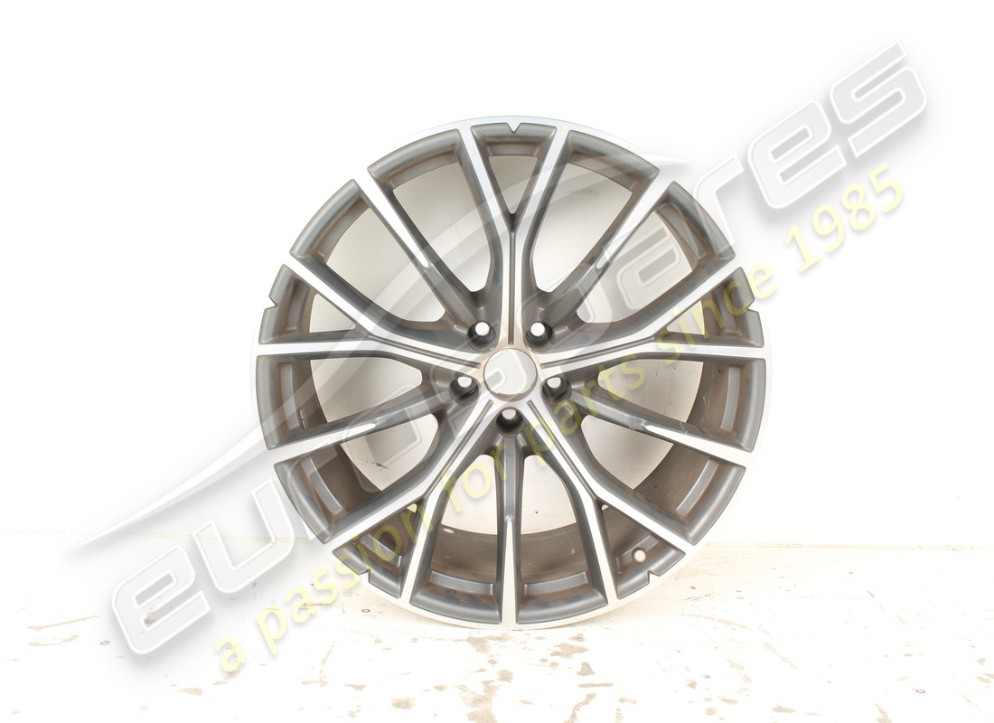 USED MASERATI REAR WHEEL. PART NUMBER 980182008 (1) used maserati rear wheel. part number 980182008 (1)