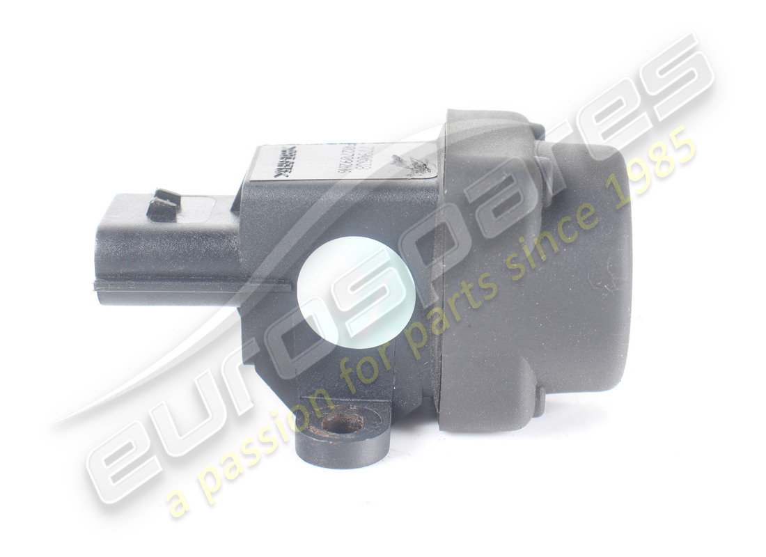 used maserati inertial switch. part number 373300135 (2)