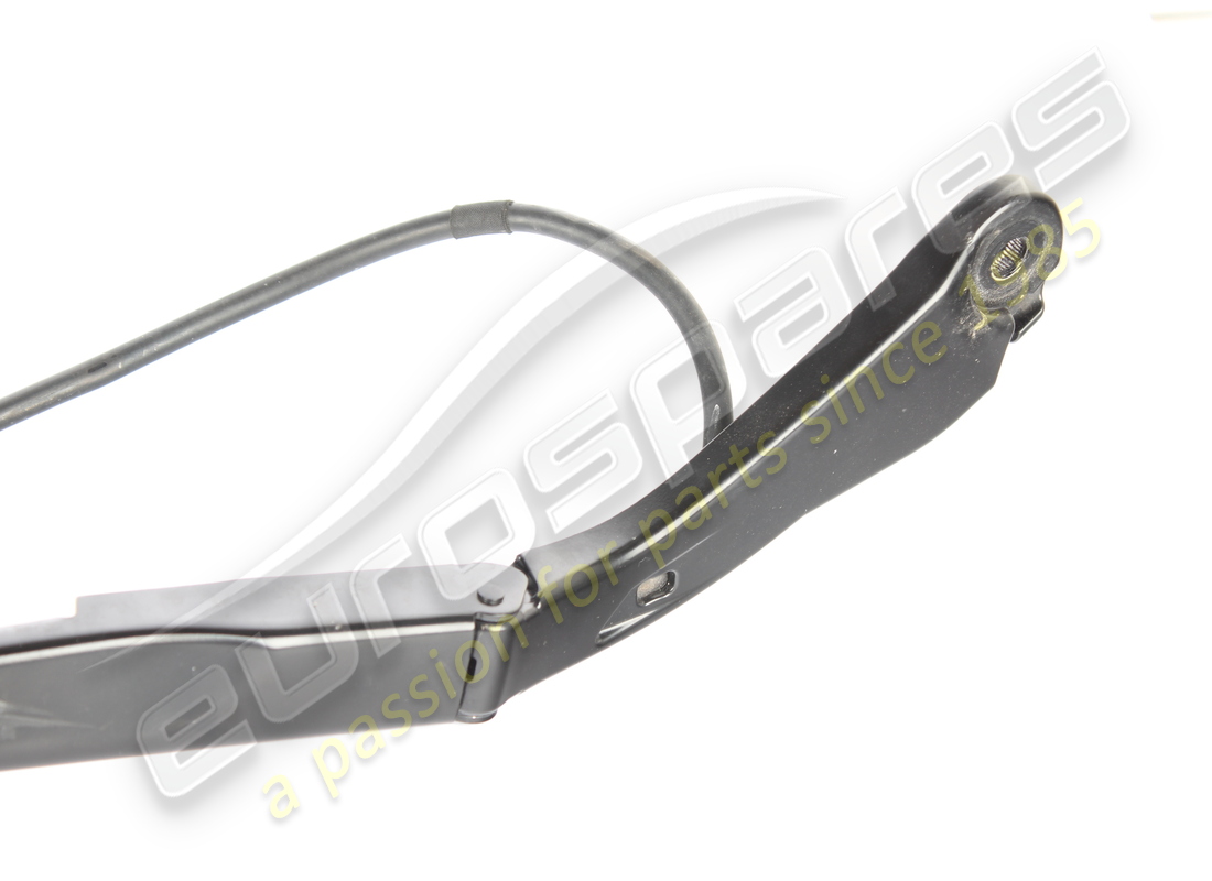 USED MASERATI RHD PASSENGER SIDE WIPER ARM. PART NUMBER 670175178 (2) used maserati rhd passenger side wiper arm. part number 670175178 (2)