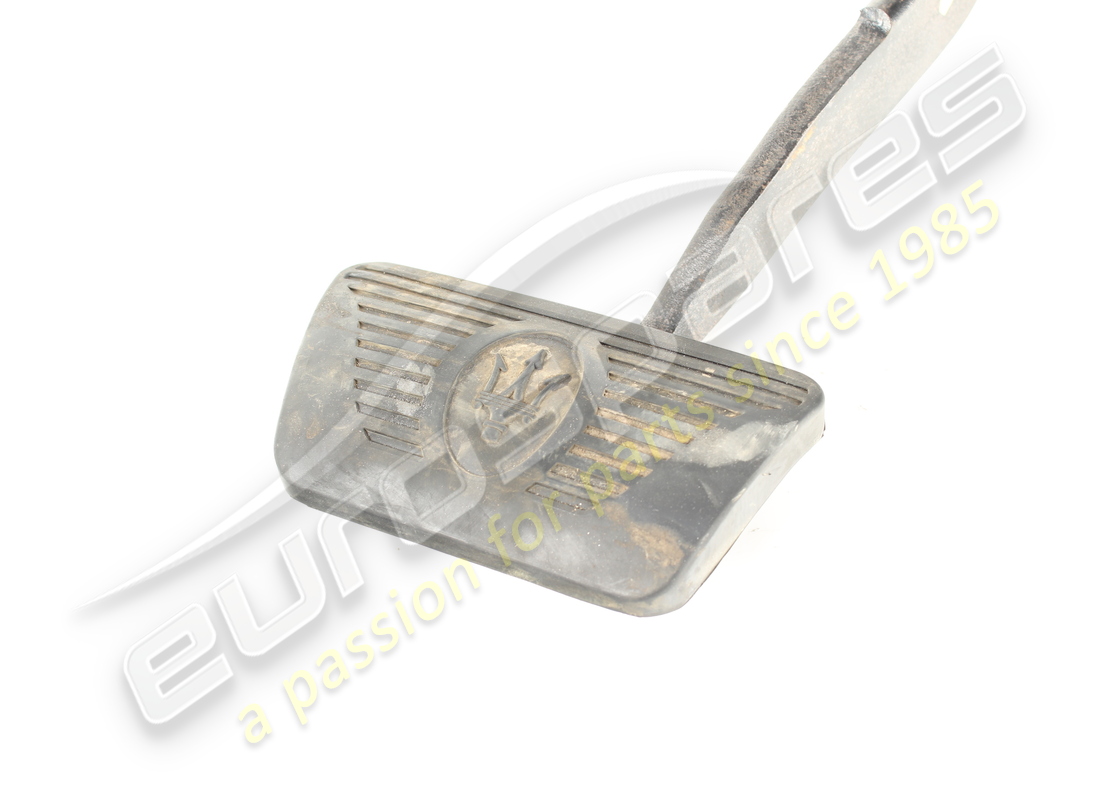 used maserati rhd foot pedal. part number 670008097 (2)