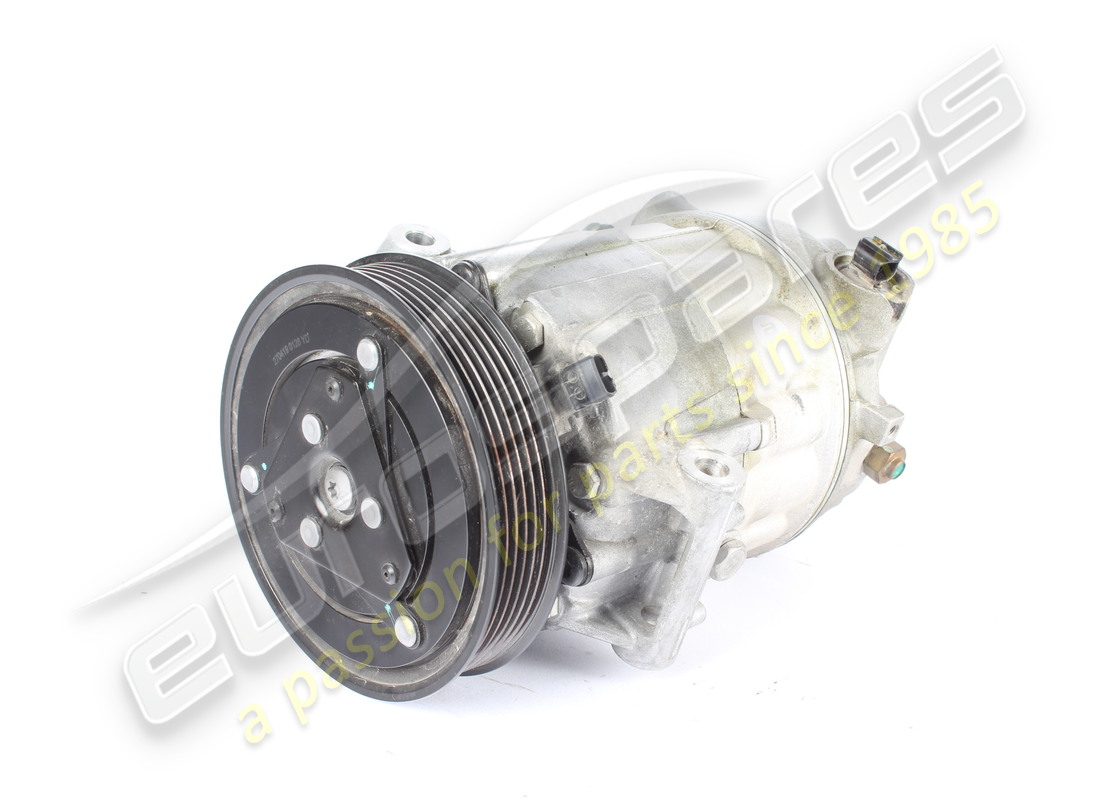 USED Ferrari AIR CONDITIONING COMPRESSOR . PART NUMBER 333331 (1)