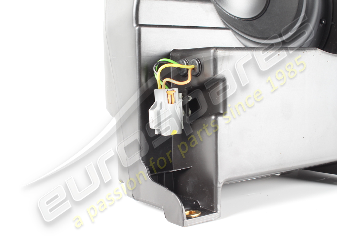 used ferrari subwoofer. part number 780636 (2)