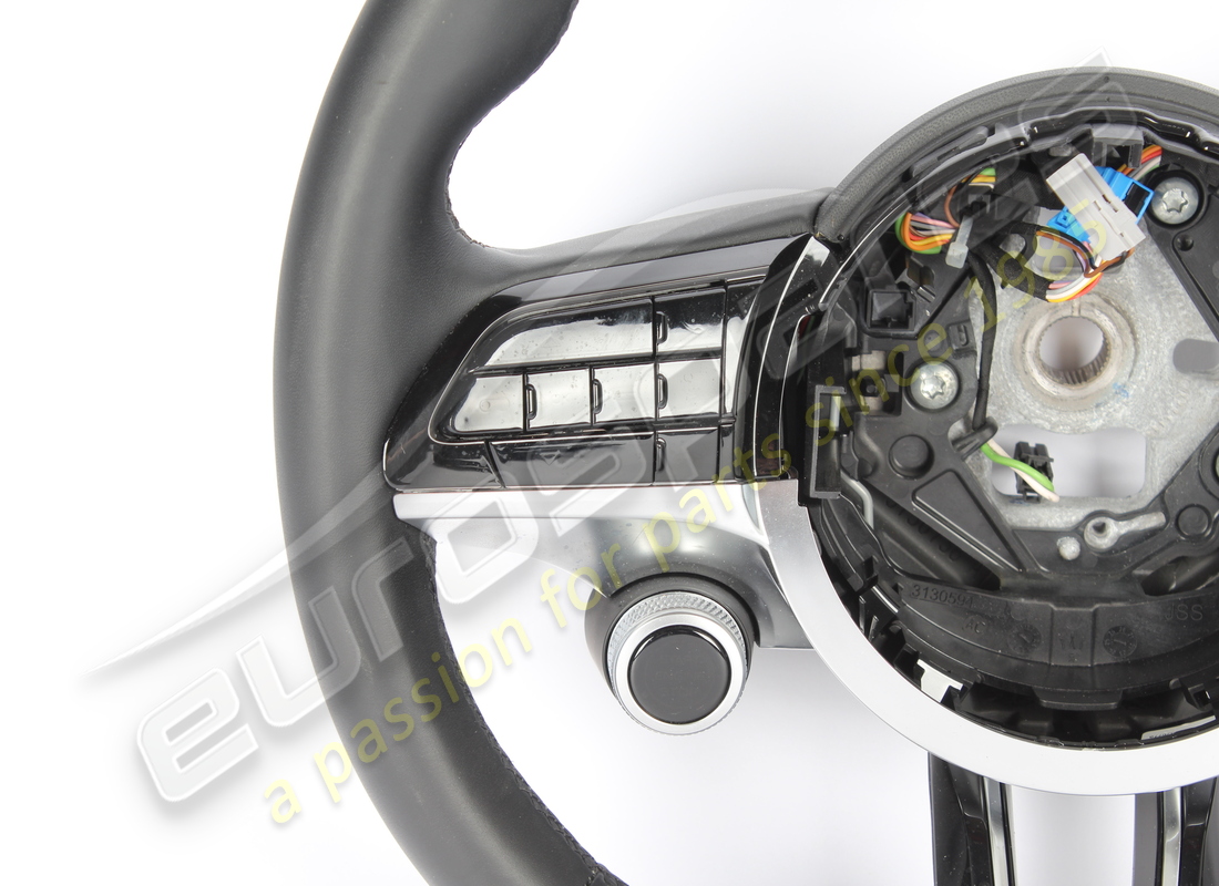 USED MASERATI STEERING WHEEL. PART NUMBER 670269839 (2) used maserati steering wheel. part number 670269839 (2)