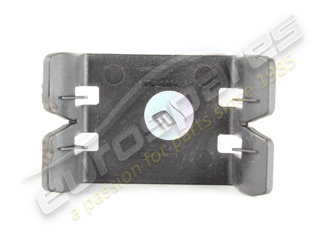 used maserati supporto. part number 670006150 (2)