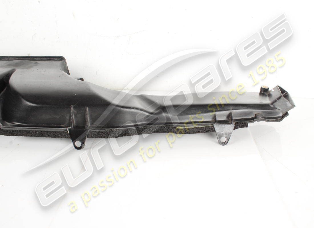 used ferrari defroster duct. part number 88364700 (3)