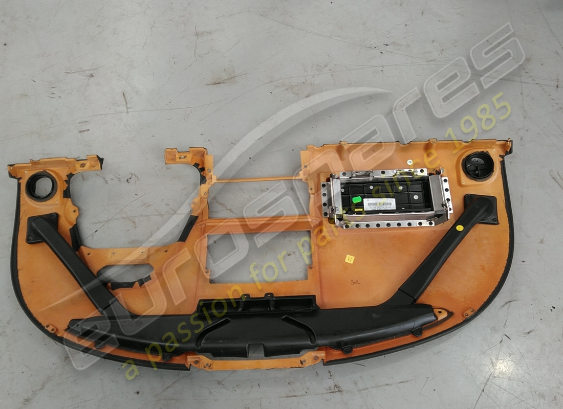 used lamborghini top part of dash . (comes with airbag unit) no airbag. part number eap1384176 (4)