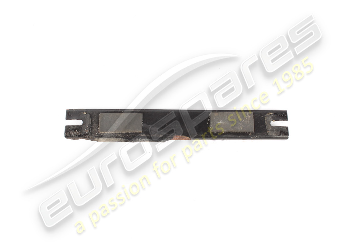 USED FERRARI BRACKET. PART NUMBER 180653 (2) used ferrari bracket. part number 180653 (2)