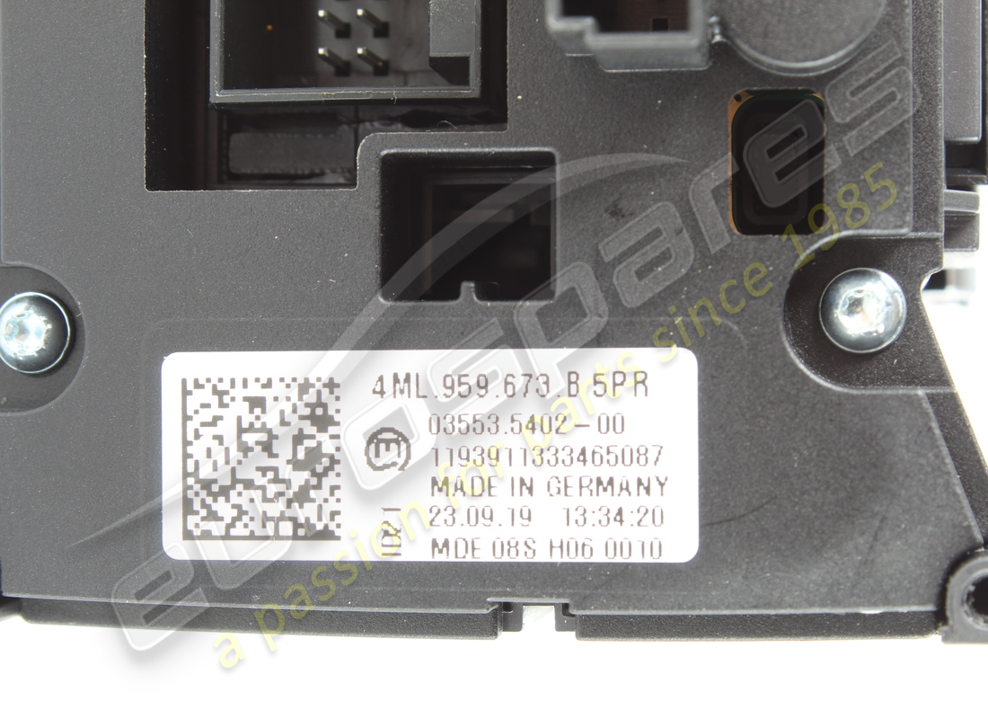 USED LAMBORGHINI SWITCH STRIP. PART NUMBER 4ML959673B (2) used lamborghini switch strip. part number 4ml959673b (2)