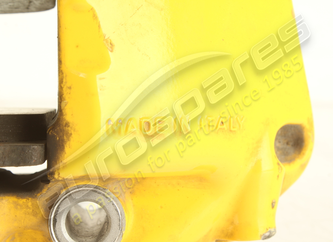 used ferrari front rh caliper with pads -. part number 267318 (4)