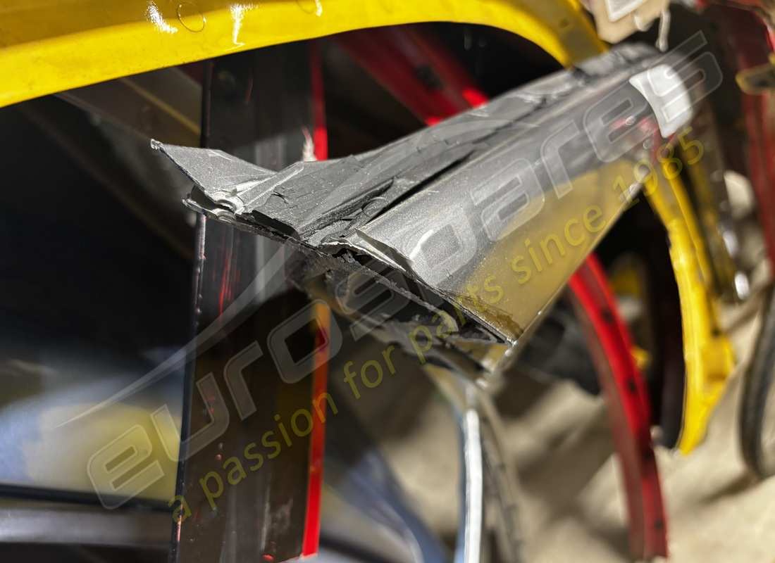 USED FERRARI COMPLETE OUTER ROOF SKIN. PART NUMBER 88150411 (5) used ferrari complete outer roof skin. part number 88150411 (5)