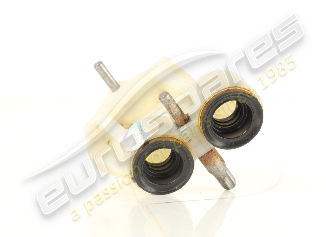 used ferrari adapter union. part number 241549 (2)