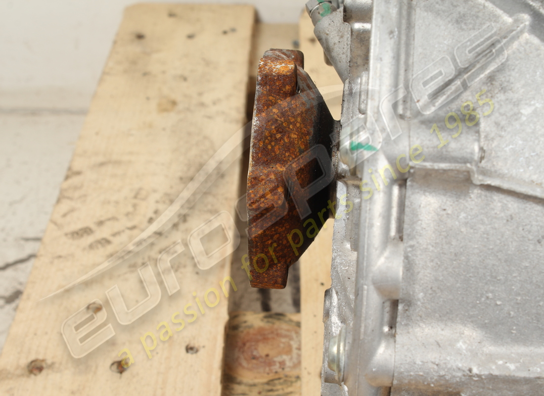 USED FERRARI COMPLETE DCT GEARBOX. PART NUMBER 790512 (8) used ferrari complete dct gearbox. part number 790512 (8)