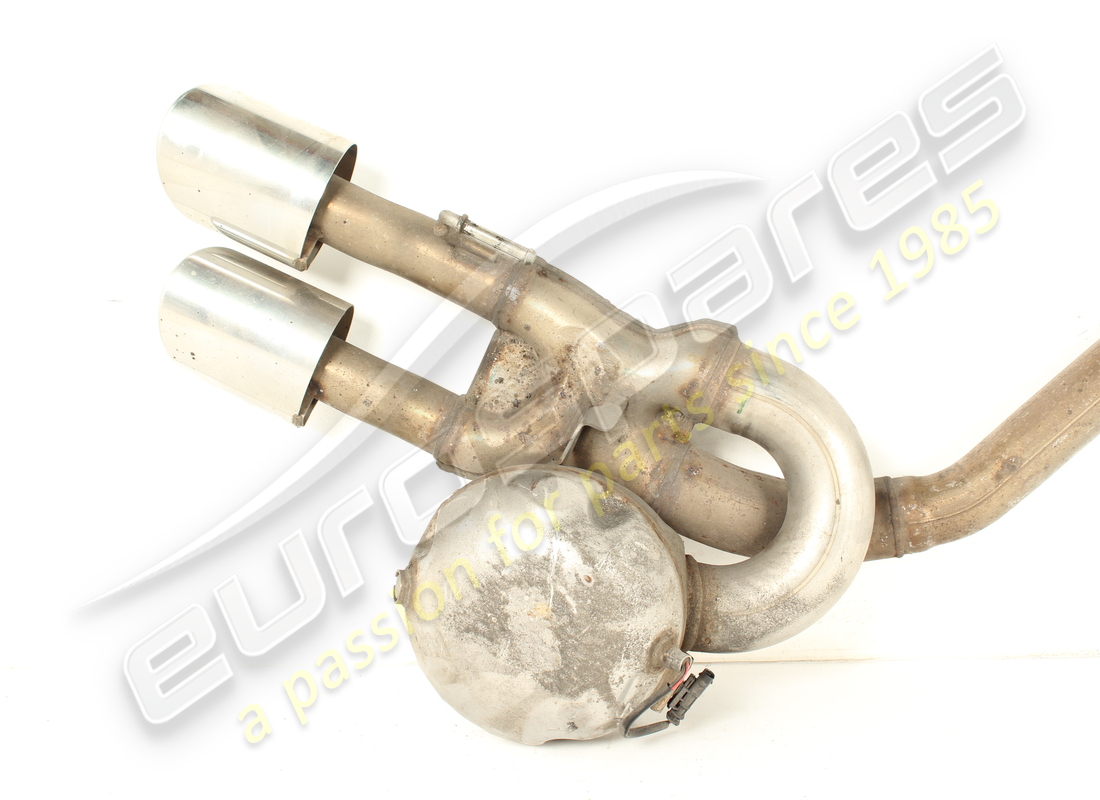used maserati rh rear silencer. part number 670008323 (2)