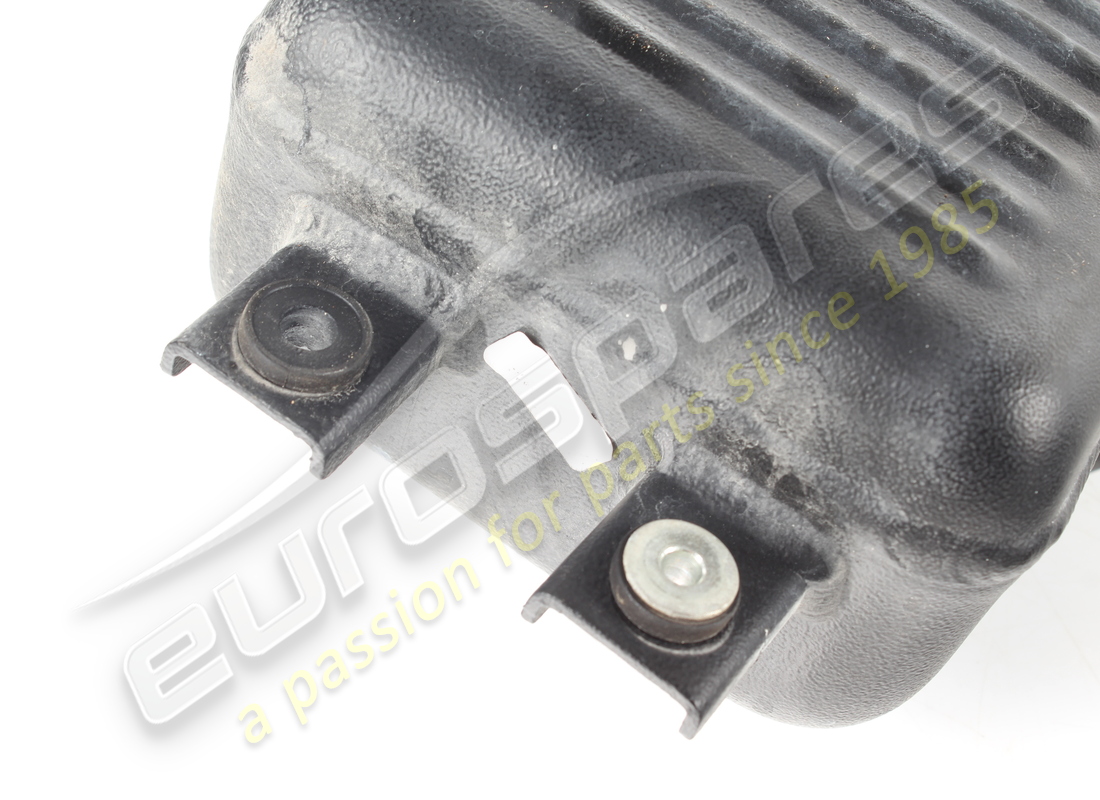 USED FERRARI COMPLETE HEADER TANK. PART NUMBER 266733 (8) used ferrari complete header tank. part number 266733 (8)