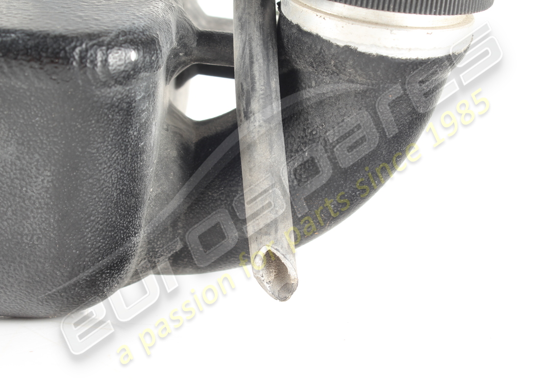 USED FERRARI COMPLETE HEADER TANK. PART NUMBER 266733 (5) used ferrari complete header tank. part number 266733 (5)