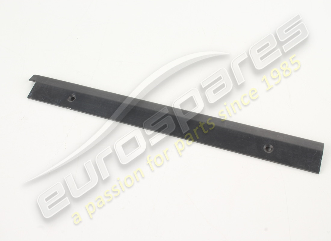 NEW FERRARI LH MOULDING. PART NUMBER 60058005 (2) new ferrari lh moulding. part number 60058005 (2)