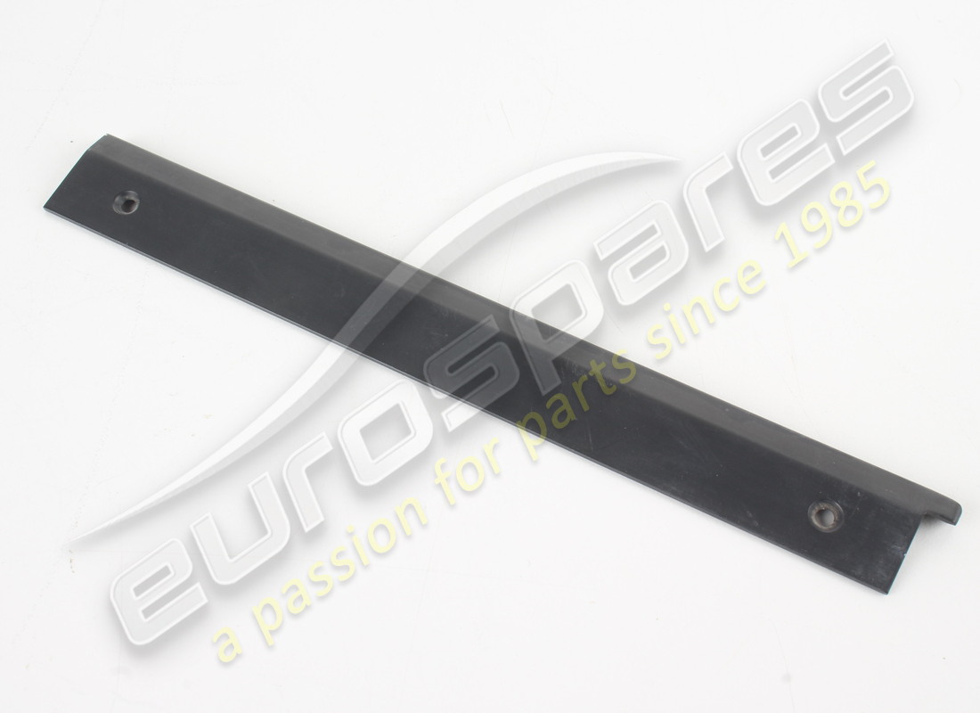 new ferrari rh moulding. part number 60057908 (2)