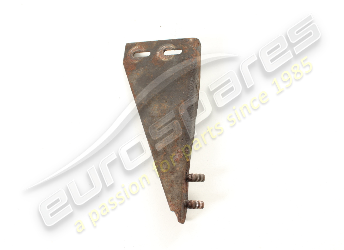 DAMAGED FERRARI EXHAUST MOUNT BRACKET (PAIR). PART NUMBER 20408 (2) damaged ferrari exhaust mount bracket (pair). part number 20408 (2)