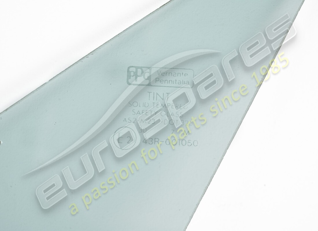 new ferrari lh front quarter light glass. part number 62395900 (2)