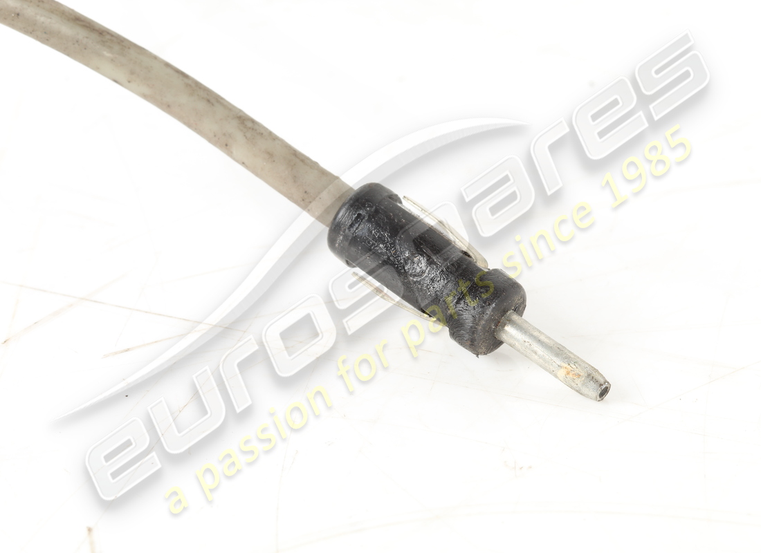 DAMAGED FERRARI ELECTRIC AERIAL. PART NUMBER 66235900 (4) damaged ferrari electric aerial. part number 66235900 (4)