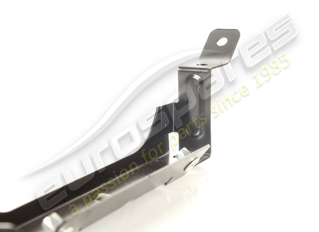 USED FERRARI SENSOR NODE BRACKET. PART NUMBER 304114 (5) used ferrari sensor node bracket. part number 304114 (5)