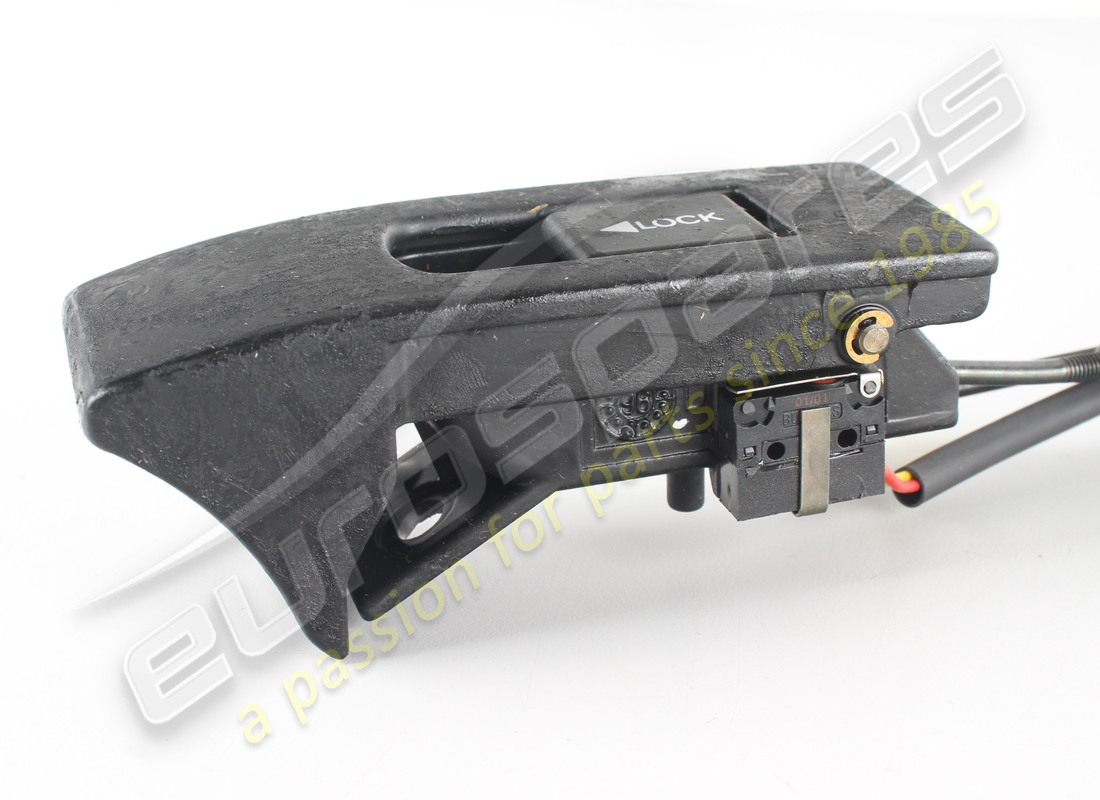 new (other) ferrari lh inner door handle. part number 66217200 (3)