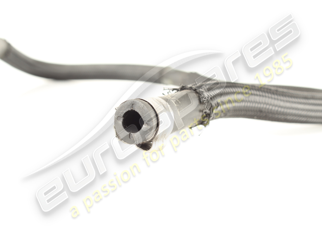 USED MASERATI HOSE. PART NUMBER 670004133 (3) used maserati hose. part number 670004133 (3)