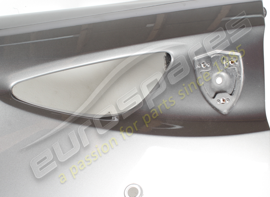 USED FERRARI COMPLETE LH FRONT FENDER. PART NUMBER 83277111 (2) used ferrari complete lh front fender. part number 83277111 (2)